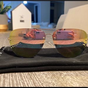 Quay Australia sunglasses /Muse Gold pink mirrored